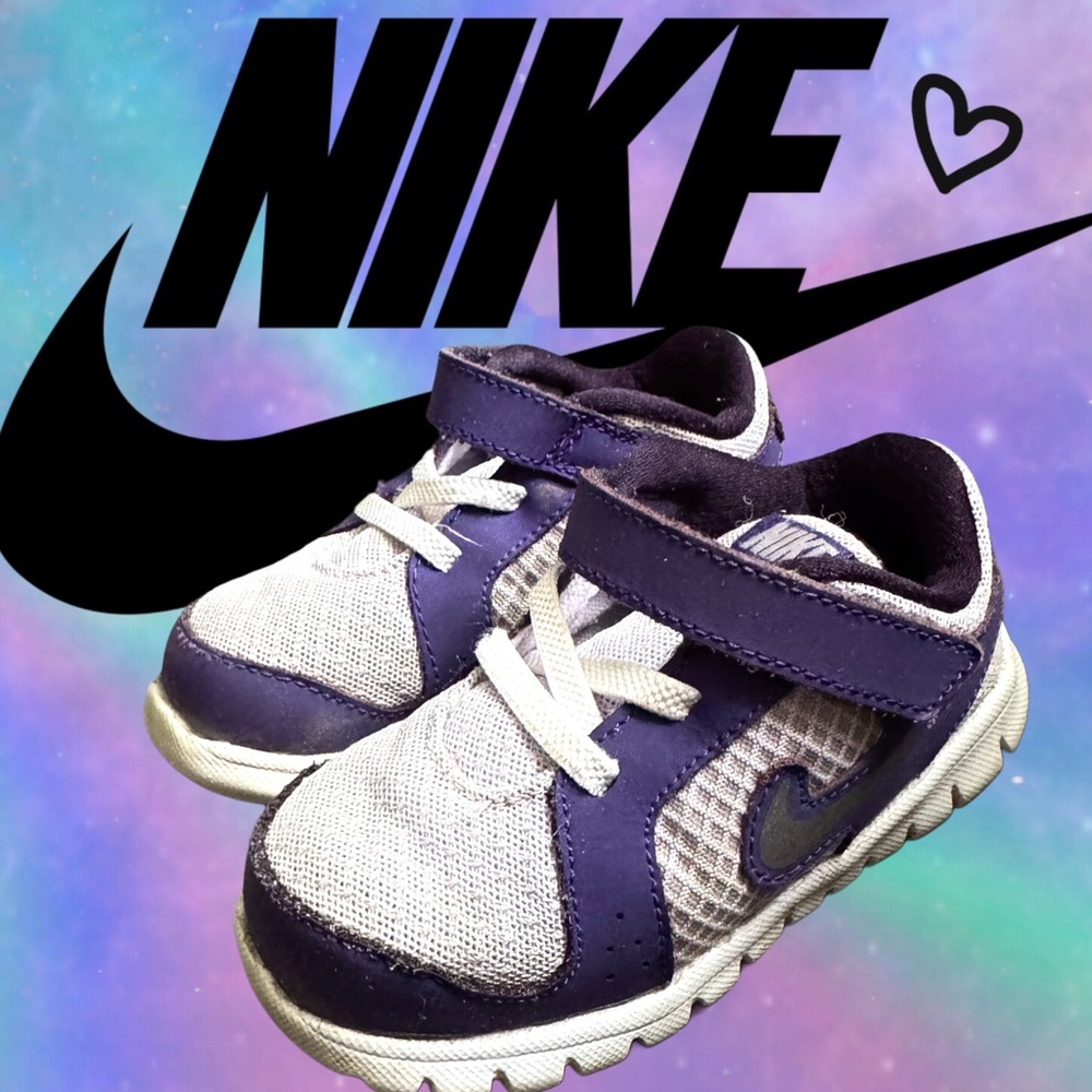 Nike Purple and White Sneakers Low-Top Athletic